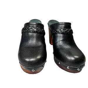 UGG Kaylee Black Leather Wooden Clog Mules Studded Sheepskin Lined 6 S/N  3206